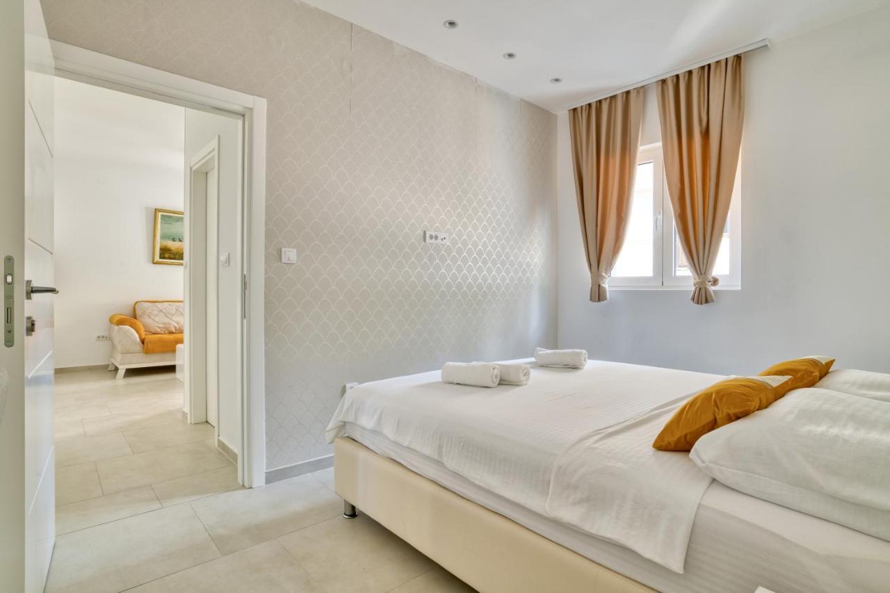 The Golden Luxury Apartments Kotor Bagian luar foto