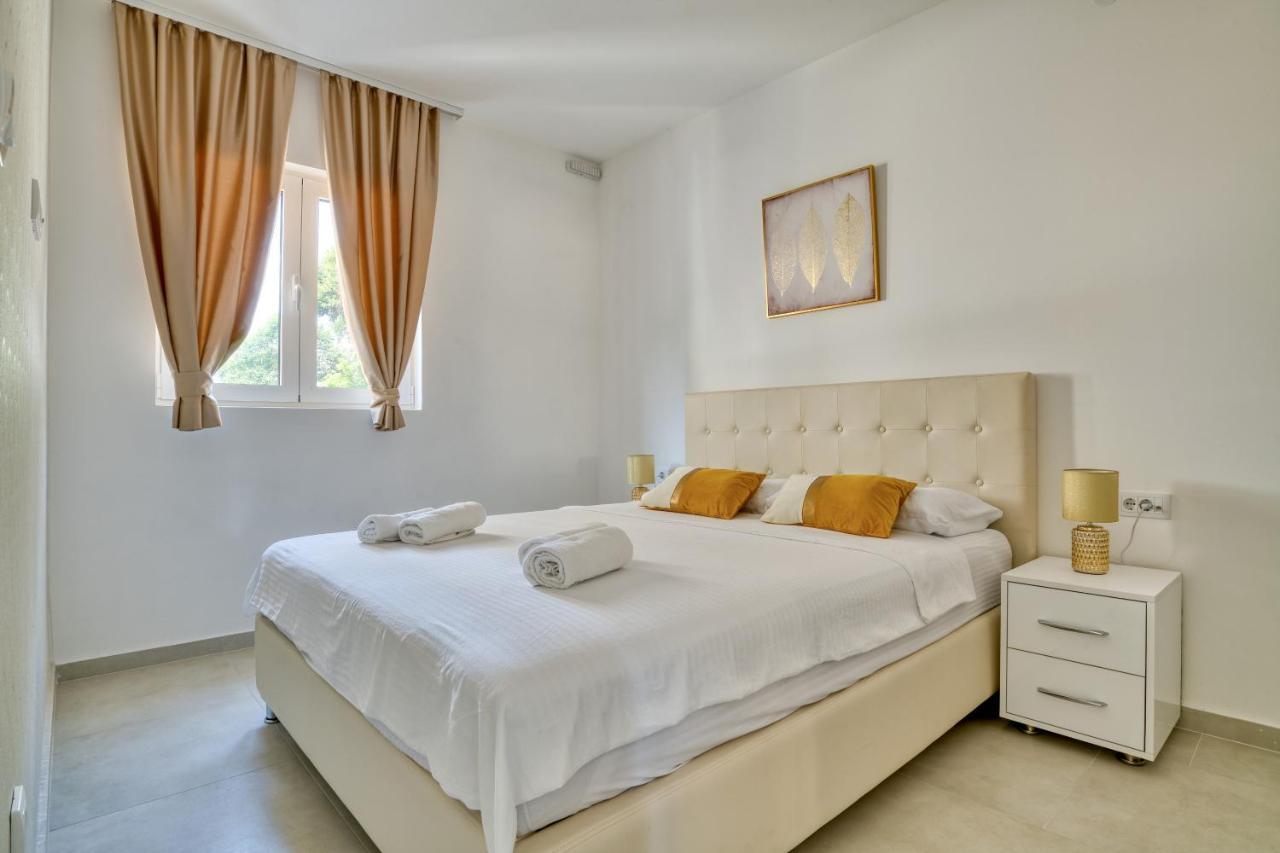 The Golden Luxury Apartments Kotor Bagian luar foto
