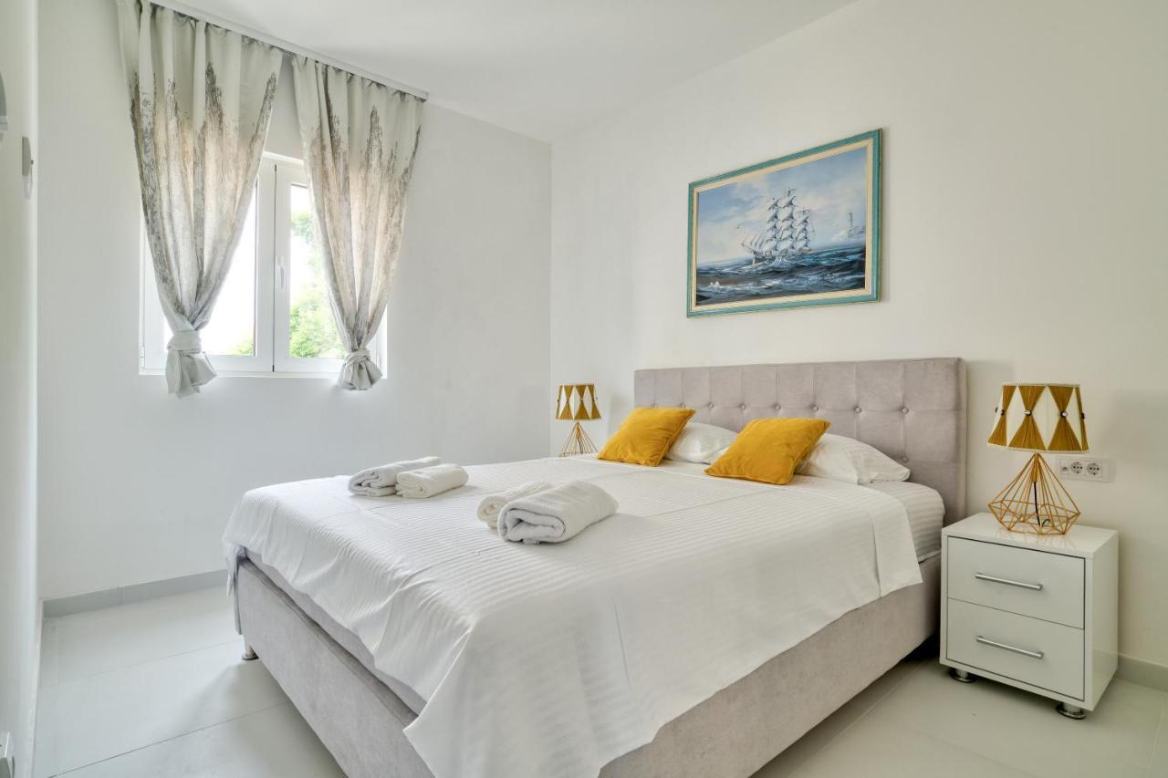 The Golden Luxury Apartments Kotor Bagian luar foto